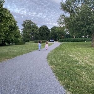 Meet your Posher, Emelie